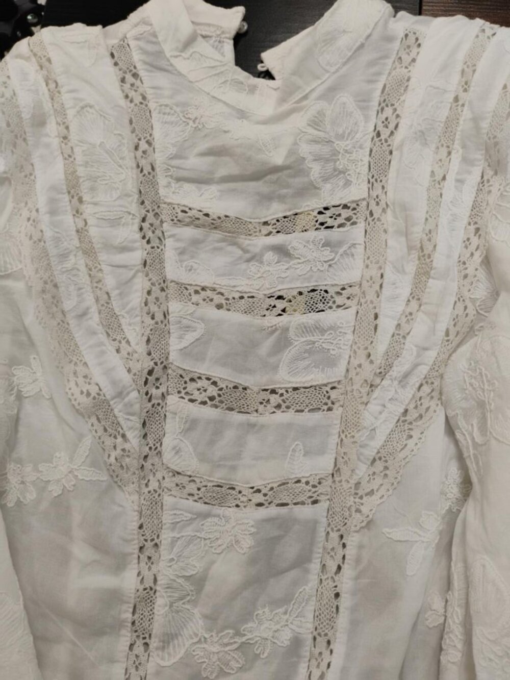 Ultra Pink NWT White Embroidered Lace Victorian Blouse Size L - Picture 3 of 8